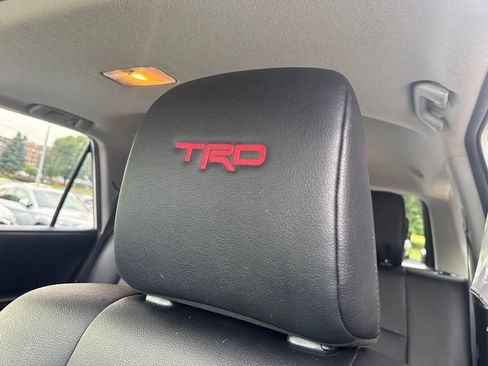 Used 2020 Toyota 4Runner TRD Off-Road Premium w/ Moonroof Package AWD/4WD image 33
