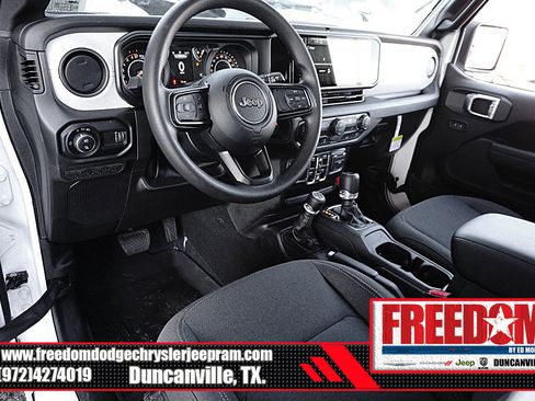 New 2026 Jeep Gladiator Sport AWD/4WD image 10