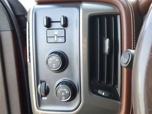 Used 2016 Chevrolet Silverado 1500 High Country w/ High Country Premium Package image 14