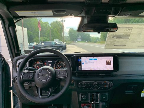 New 2025 Jeep Wrangler Unlimited Sport image 19