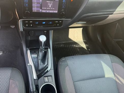 Used 2019 Toyota Corolla LE w/ Carpet Mat Package (TMS) FWD image 8