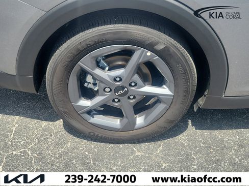 Certified 2025 Kia K4 FWD image 9