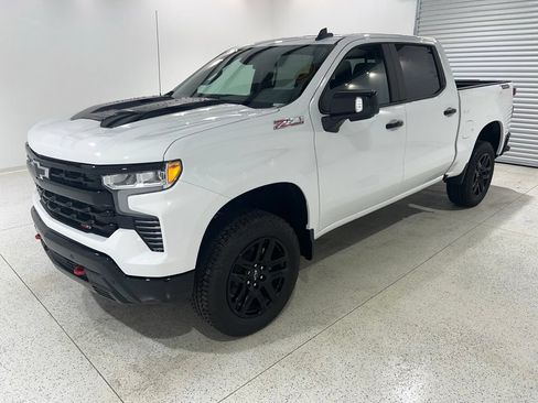 New 2026 Chevrolet Silverado 1500 LT Trail Boss w/ LT Trail Boss Premium Package AWD/4WD image 1