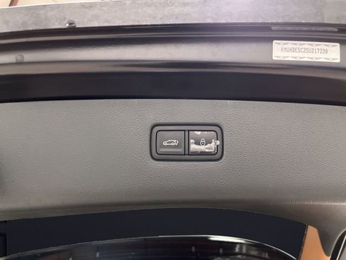 Used 2025 Genesis GV80 3.5T Advanced image 16