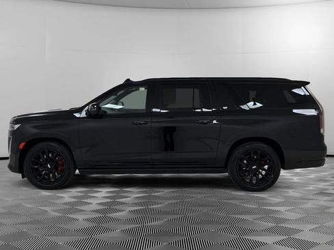 Used 2024 Cadillac Escalade ESV Sport Platinum w/ LPO, ONYX Package AWD/4WD image 2