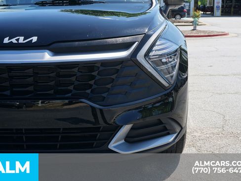 Used 2025 Kia Sportage LX image 18