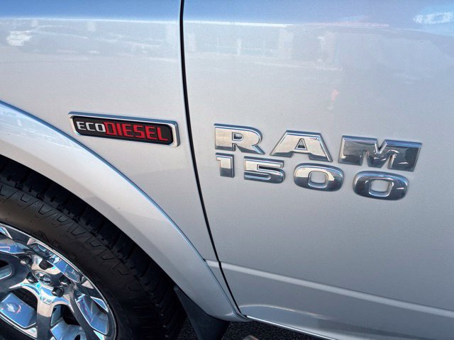 Used 2017 RAM 1500 Laramie w/ Convenience Group AWD/4WD image 11