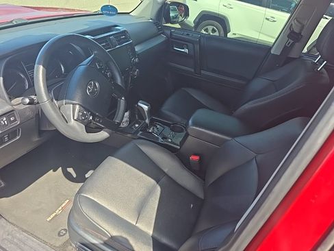 Used 2021 Toyota 4Runner TRD Off-Road Premium AWD/4WD image 12