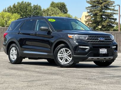 Certified 2024 Ford Explorer XLT w/ Equipment Group 202A