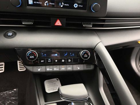 New 2026 Hyundai Elantra SEL Sport FWD image 19