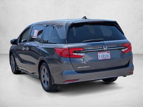 Certified 2024 Honda Odyssey EX image 8