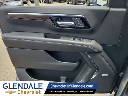 Certified 2025 Chevrolet Tahoe Premier AWD/4WD image 37