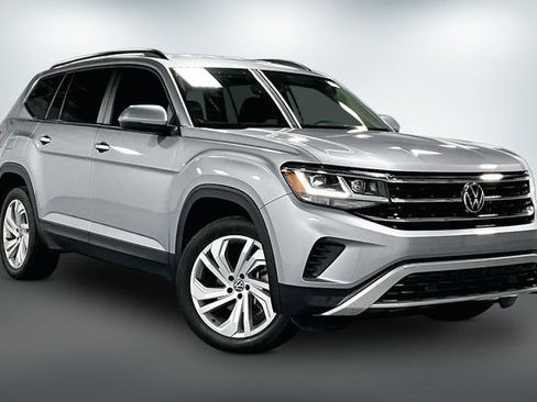 Used 2023 Volkswagen Atlas SE AWD/4WD image 1