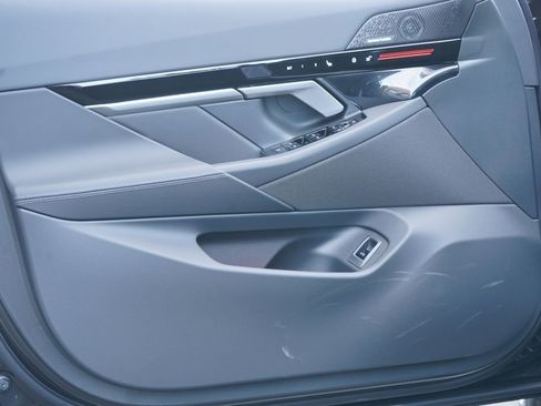 New 2026 BMW 530i w/ M Sport Package image 10