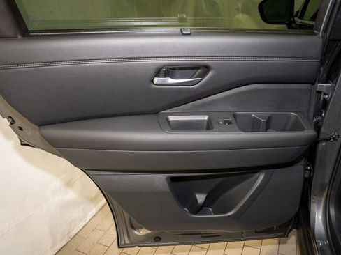 New 2026 Nissan Pathfinder Platinum w/ Cargo Package image 14