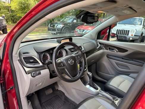 Used 2015 Buick Encore Leather FWD image 19