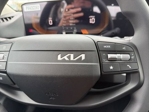 New 2026 Kia K4 FWD image 21