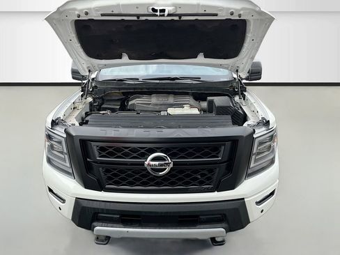 Used 2023 Nissan Titan PRO-4X image 31
