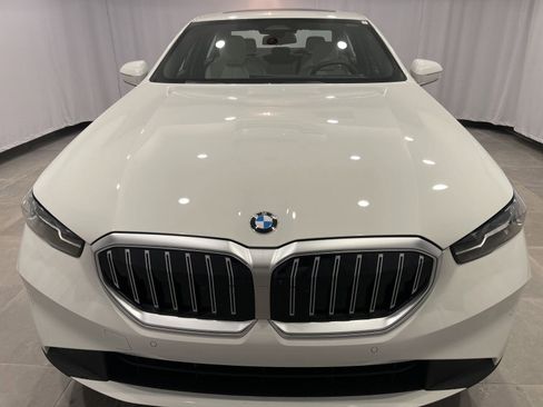New 2026 BMW 530i xDrive image 2