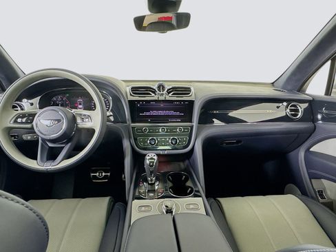 New 2025 Bentley Bentayga image 22
