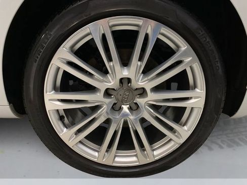 Used 2014 Audi A8 L 3.0T w/ Luxury Package image 18