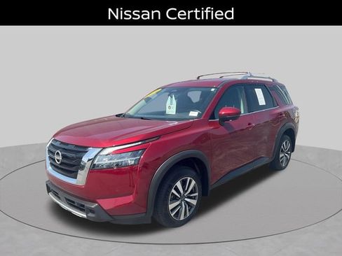 Certified 2024 Nissan Pathfinder SL AWD/4WD image 1