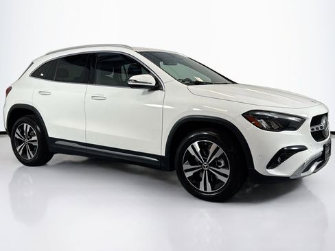 Used 2025 Mercedes-Benz GLA 250 4MATIC w/ Winter Package image 3