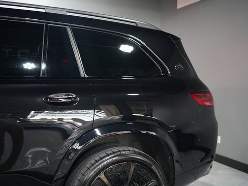 Used 2025 Mercedes-Benz Maybach GLS 600 4MATIC image 22