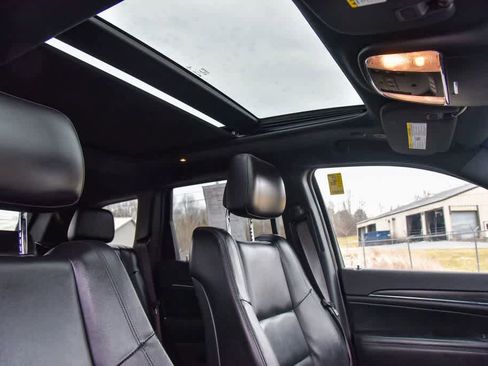 Certified 2022 Jeep Grand Cherokee Limited w/ Trailer Tow Group IV image 20