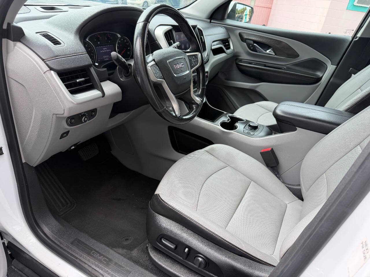 Used 2021 GMC Terrain SLT FWD image 7