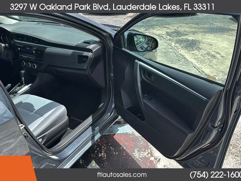 Used 2015 Toyota Corolla L FWD image 32