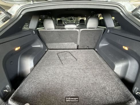 Used 2023 Volkswagen Atlas Cross Sport SE FWD image 25