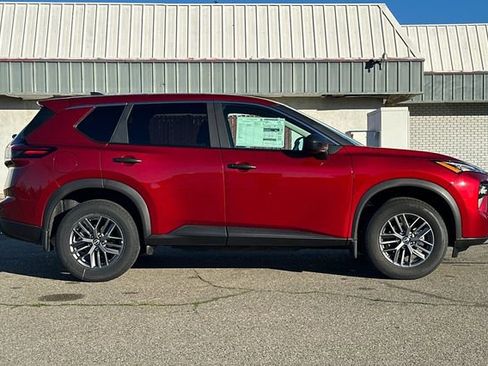 New 2026 Nissan Rogue S image 3