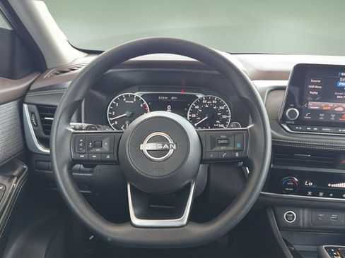 Certified 2023 Nissan Rogue SV AWD/4WD image 9