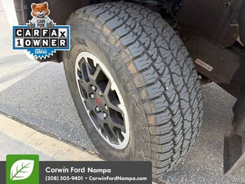 Used 2025 Toyota Tacoma SR5 AWD/4WD image 10