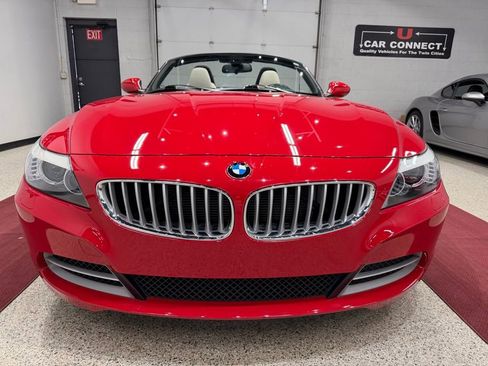 Used 2010 BMW Z4 sDrive35i image 9