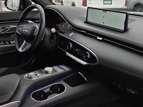 Used 2023 Genesis GV70 2.5T w/ Sport Prestige Package image 9