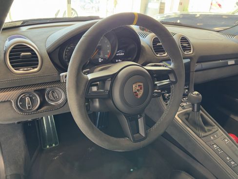 Used 2025 Porsche 718 Cayman GT4 RS image 18