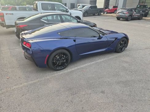 Used 2017 Chevrolet Corvette Stingray Coupe w/ 1LT RWD image 21