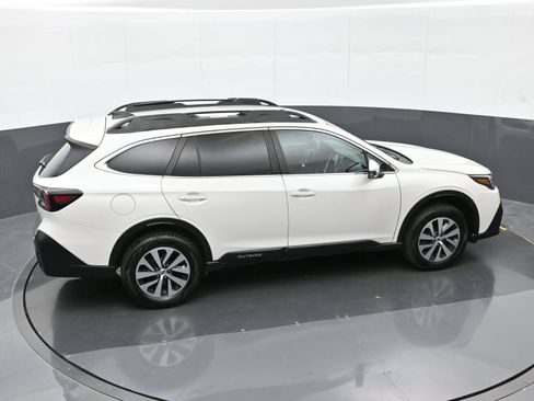 Used 2021 Subaru Outback Premium AWD/4WD image 31