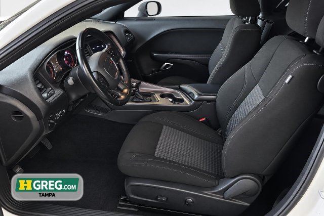 Used 2023 Dodge Challenger SXT RWD image 8