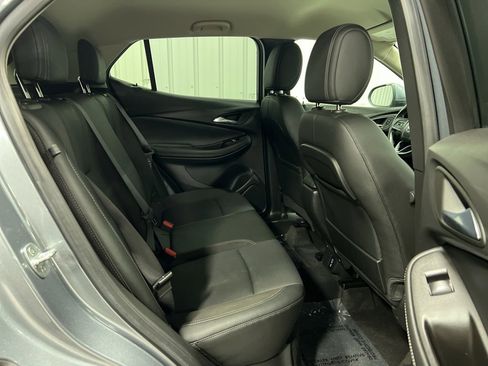 Certified 2022 Buick Encore GX Preferred w/ Cold Weather Comfort Package image 9