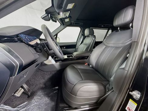 New 2026 Land Rover Range Rover Long Wheelbase SE AWD/4WD image 11