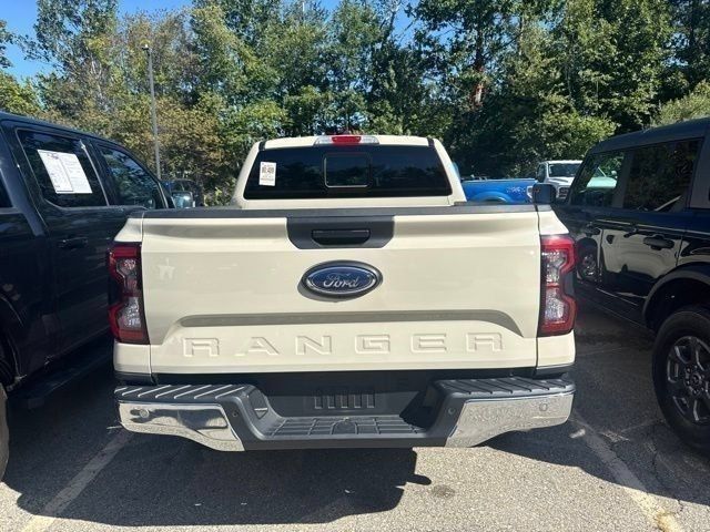 Used 2025 Ford Ranger Lariat w/ FX4 Off-Road Package AWD/4WD image 5