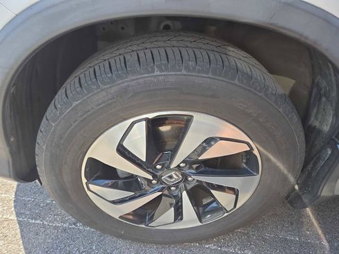 Used 2016 Honda CR-V Touring image 9