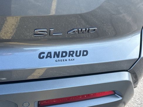 New 2026 Nissan Pathfinder SL image 8