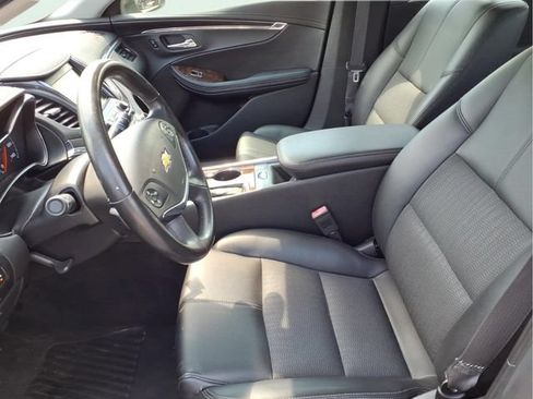 Used 2014 Chevrolet Impala LT FWD image 5
