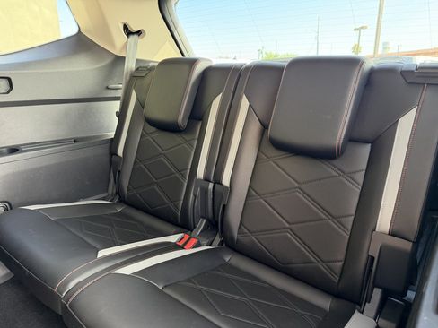Used 2024 Volkswagen Atlas Peak Edition SE AWD/4WD image 38