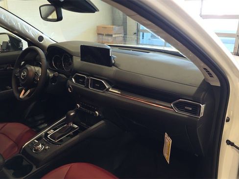 New 2025 MAZDA CX-5 Carbon Edition image 18