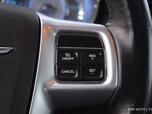 Used 2011 Chrysler 300 C w/ Sound Group RWD image 21